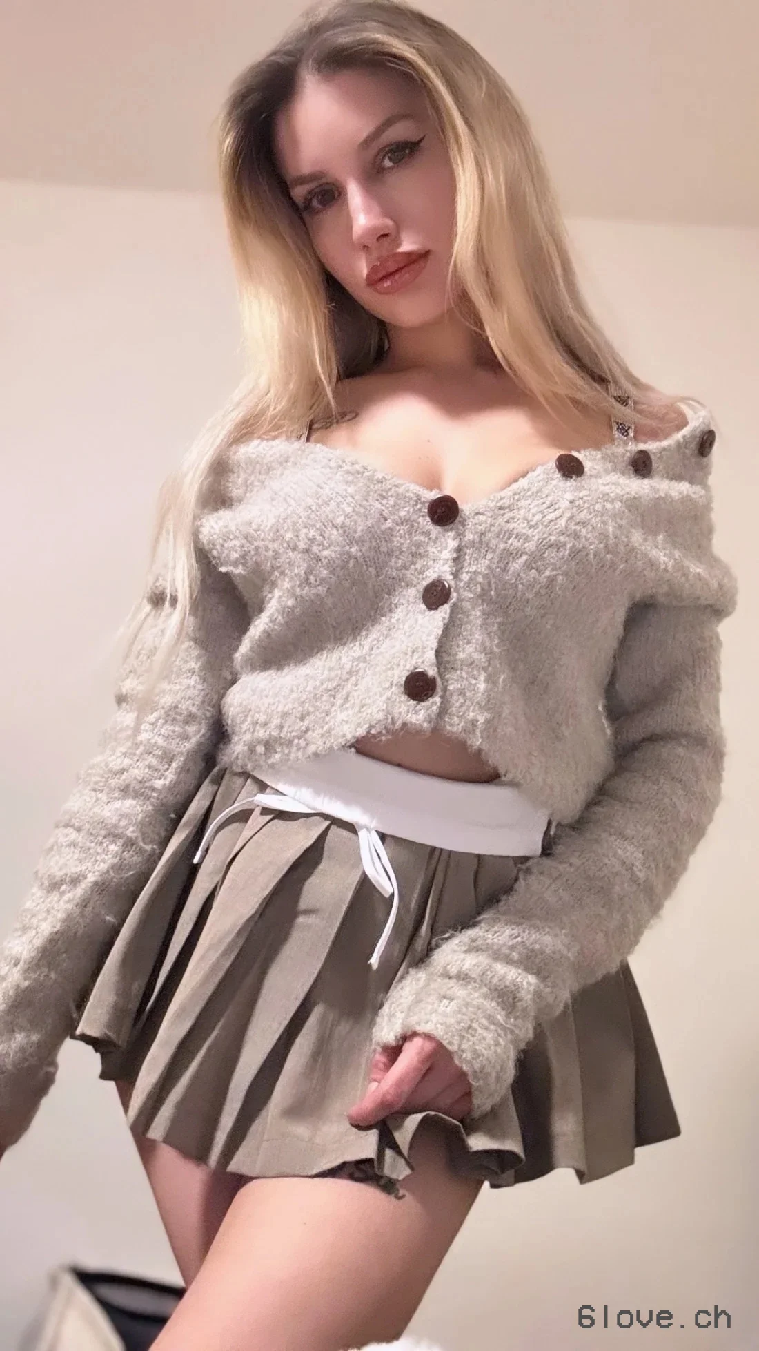 Petite Paulinaa 4, Callgirl, Frau-thumbnail